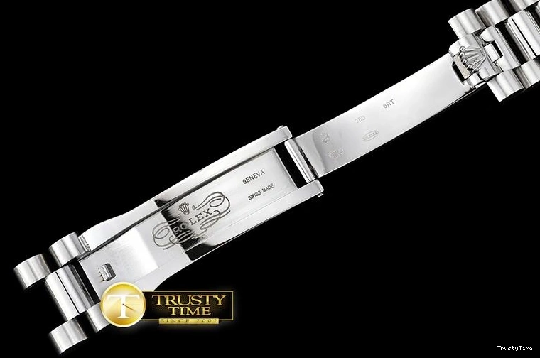 0326 RDD0214B – DayDate 36mm GoAnywhere 682